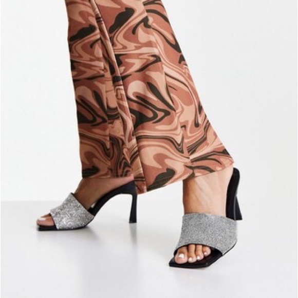 ASOS Design WIDE FIT size 8 embellished heeled mules in black & silver, NWT - Picture 3 of 10
